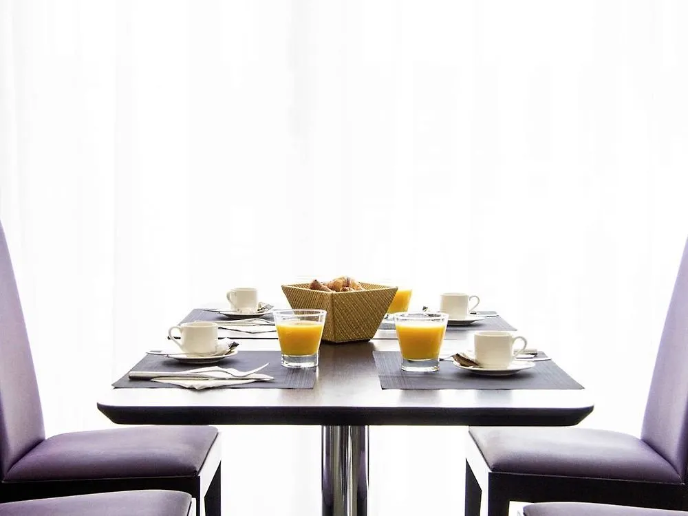 Novotel Paris Centre Gare Montparnasse Hotel